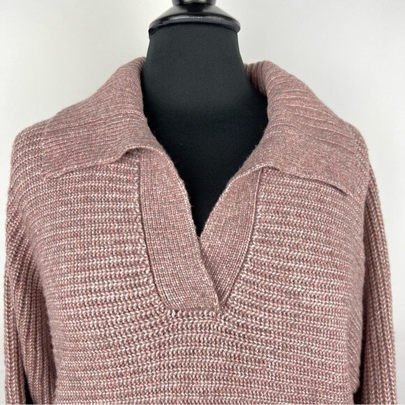 Cupcakes & Cashmere sweater - Picture 2 of 12